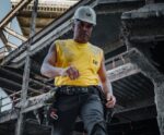 トレードマークのノースリーブポケットTシャツ 黒 男性 N2JB0V229 Caterpillar |トップス＆アウター - 画像 (5)